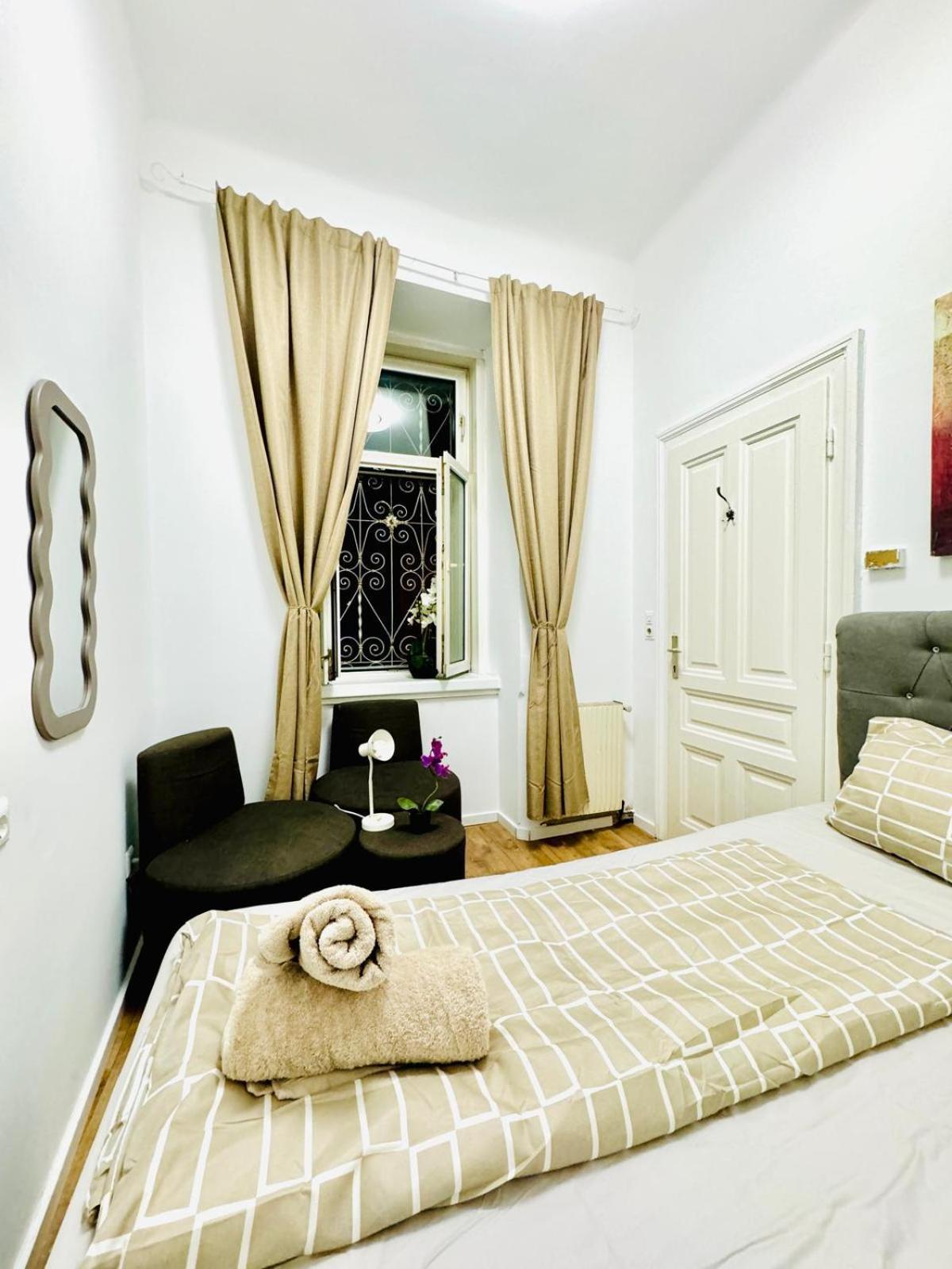 Cozy 9Br Shared Apartment, Only 12Min Walk To Augarten Vienne Extérieur photo