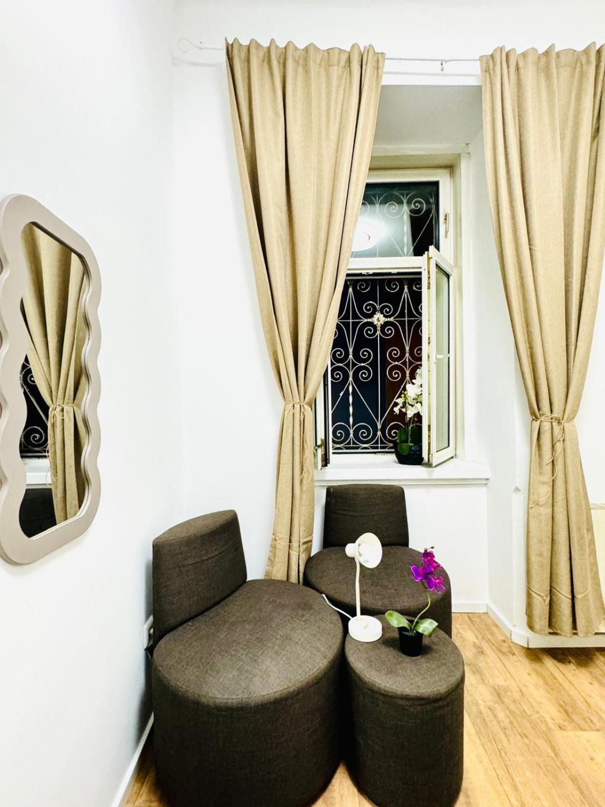 Cozy 9Br Shared Apartment, Only 12Min Walk To Augarten Vienne Extérieur photo