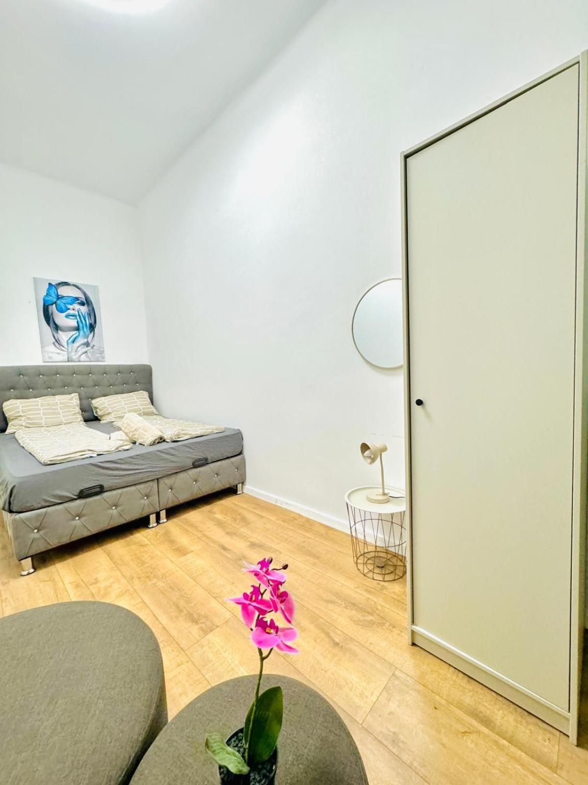 Cozy 9Br Shared Apartment, Only 12Min Walk To Augarten Vienne Extérieur photo
