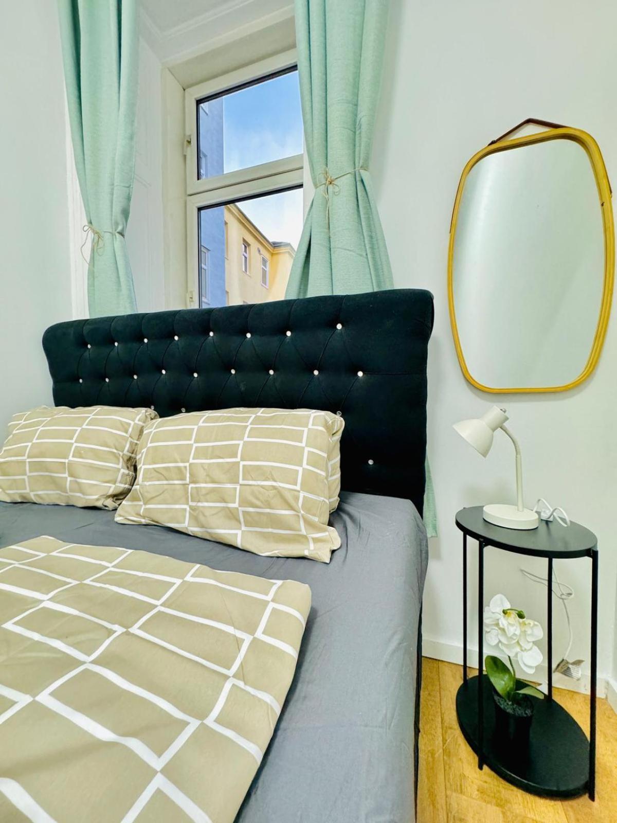 Cozy 9Br Shared Apartment, Only 12Min Walk To Augarten Vienne Extérieur photo