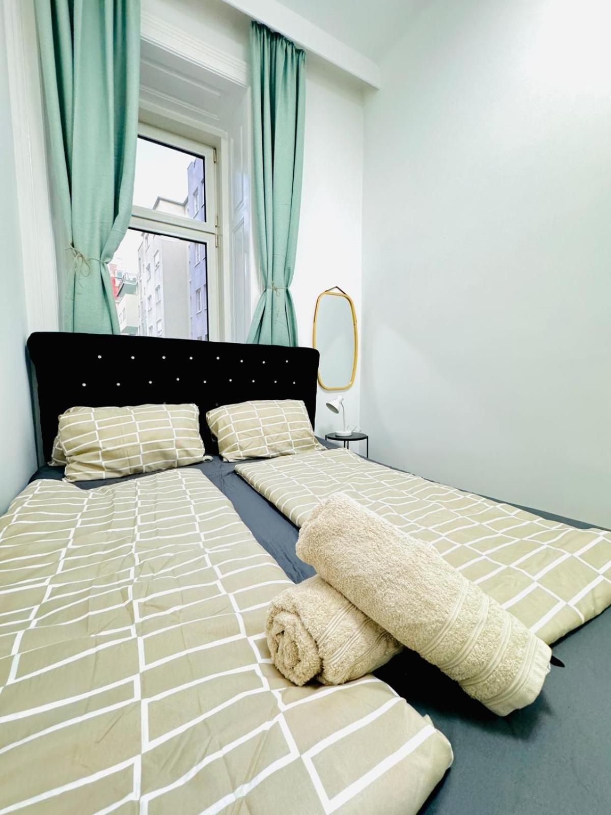 Cozy 9Br Shared Apartment, Only 12Min Walk To Augarten Vienne Extérieur photo